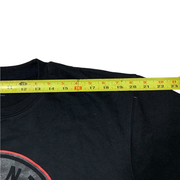 NBA Raptors Sweatshirt crewneck spell out Medium - Picture 3 of 4